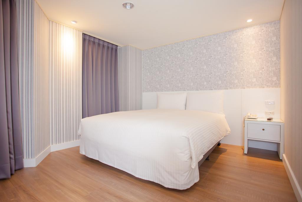 Golden Pacific Hotel Taichung Exterior photo