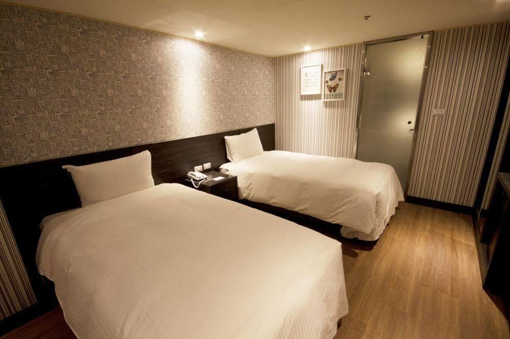 Golden Pacific Hotel Taichung Exterior photo